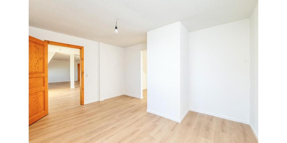 Etagenwohnung Wusterwitz - 2.5 Zimmer, 70 m&sup2;, 490&euro; | Angebot:26336540