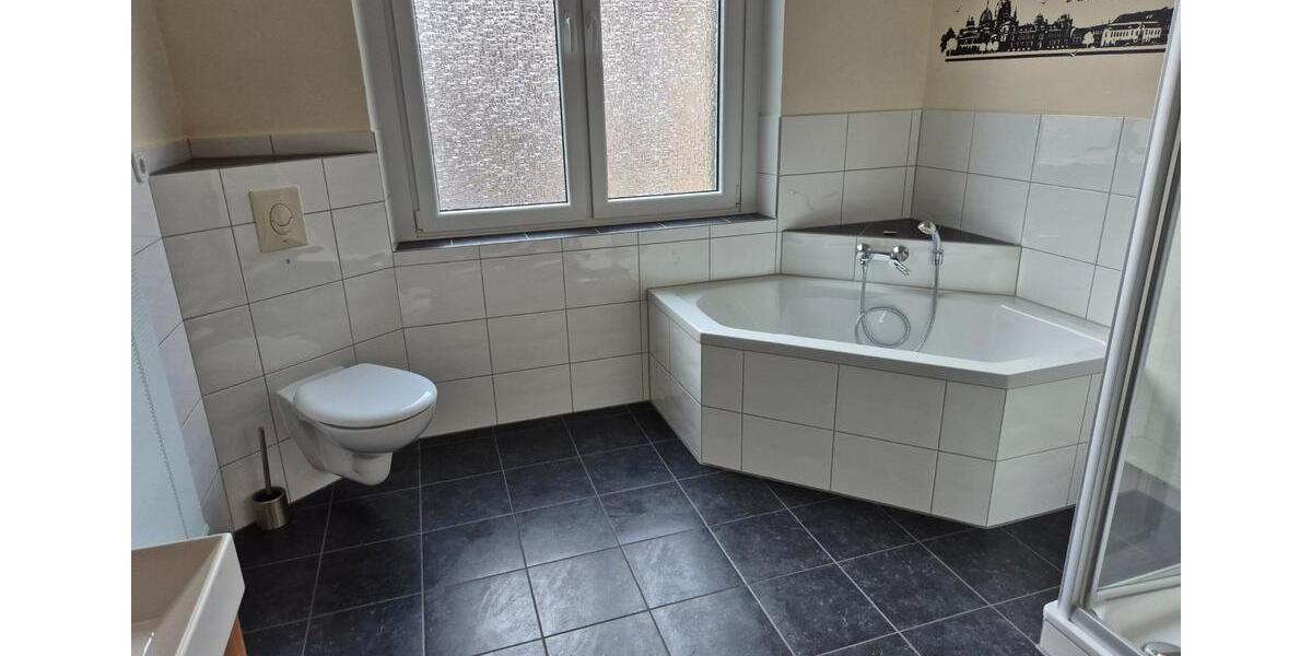 Gehobene 3 Zimmer Altbauwohnung 3 zimmer