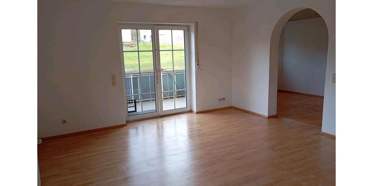 Erdgeschoßwohnung Hofbieber - 5 Zimmer, 128 m&sup2;, 949&euro; | Angebot:26083589