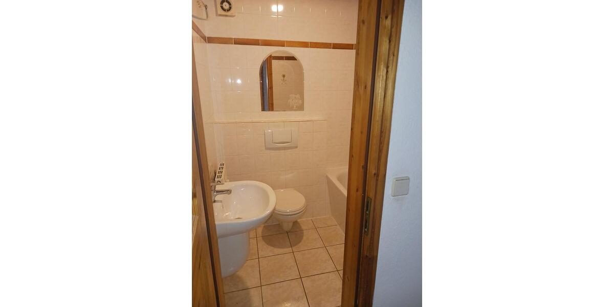 Etagenwohnung Huy - 2 Zimmer, 43 m&sup2;, 245&euro; | Angebot:25891818