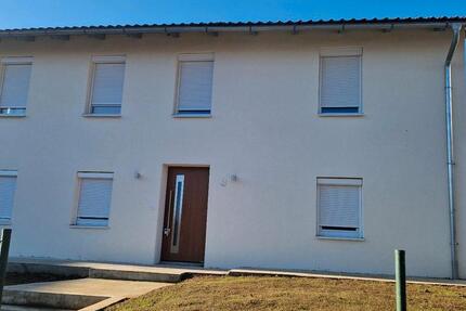 Haus Rimbach - 6 Zimmer, 160 m&sup2;, 1.180&euro; | Angebot:25258099