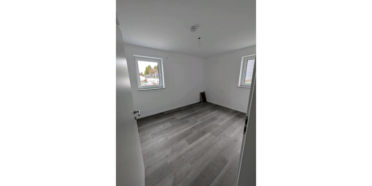 Erdgeschoßwohnung Bad Wurzach - 4 Zimmer, 97 m&sup2;, 1.200&euro; | Angebot:25636808