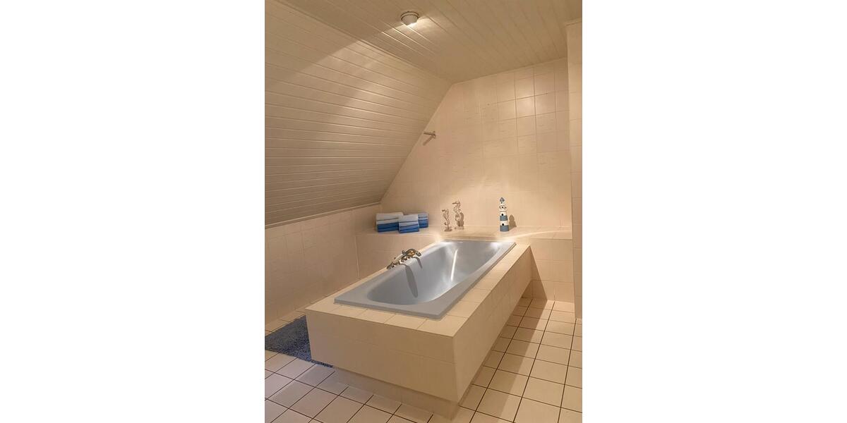 Etagenwohnung Risum-Lindholm Lindholm - 3 Zimmer, 121 m&sup2;, 1.350&euro; | Angebot:26338054