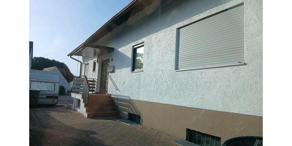 Etagenwohnung Rosbach vor der Höhe - 1 Zimmer, 100 m&sup2;, 600&euro; | Angebot:26491635