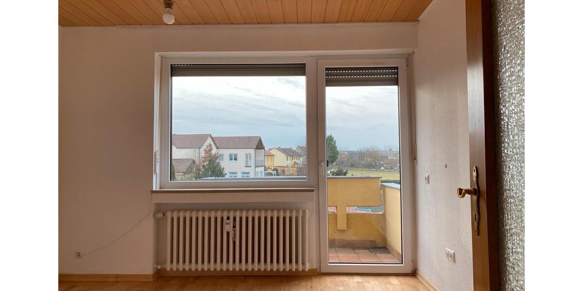Etagenwohnung Volkach - 3 Zimmer, 91 m&sup2;, 840&euro; | Angebot:26338934