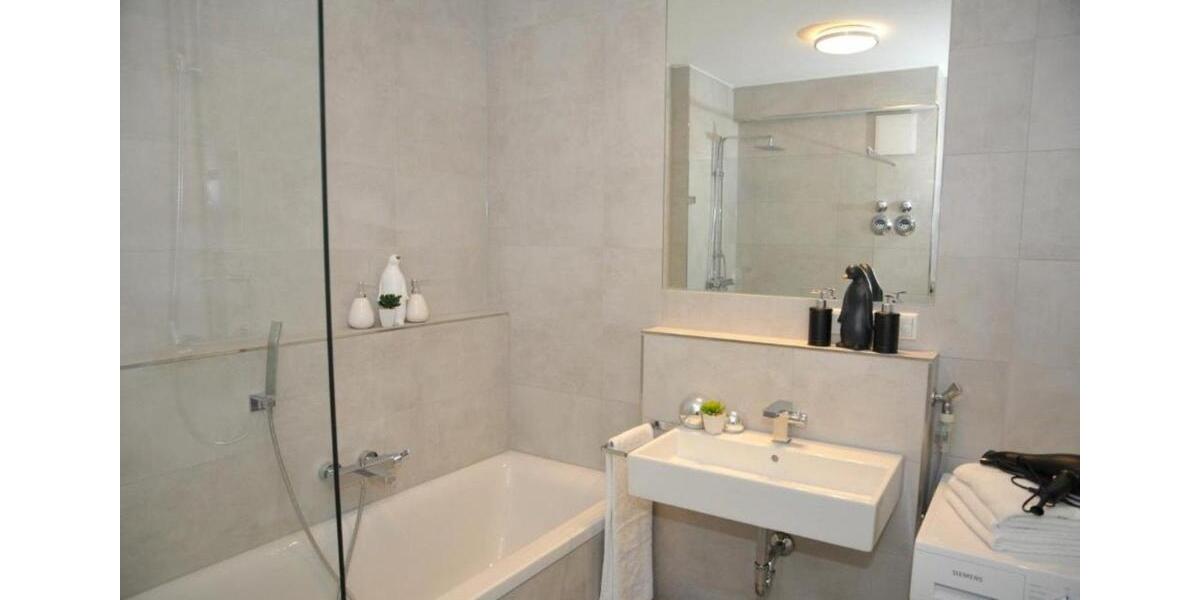 3 Zimmer, vollmöbliert und ausgestattet - Regensbg West - für 4 Personen - 3 zimmer