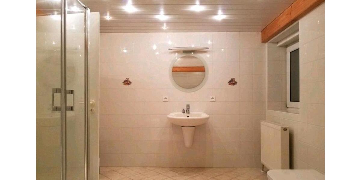 Dachgeschoßwohnung Kirchberg im Wald - 2 Zimmer, 74 m&sup2;, 640&euro; | Angebot:26598083