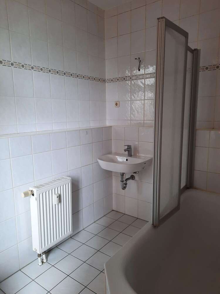 helle 3 Zimmer-Maisonette-Wohnung mit Einbauküche ***ab sofort verfügbar***