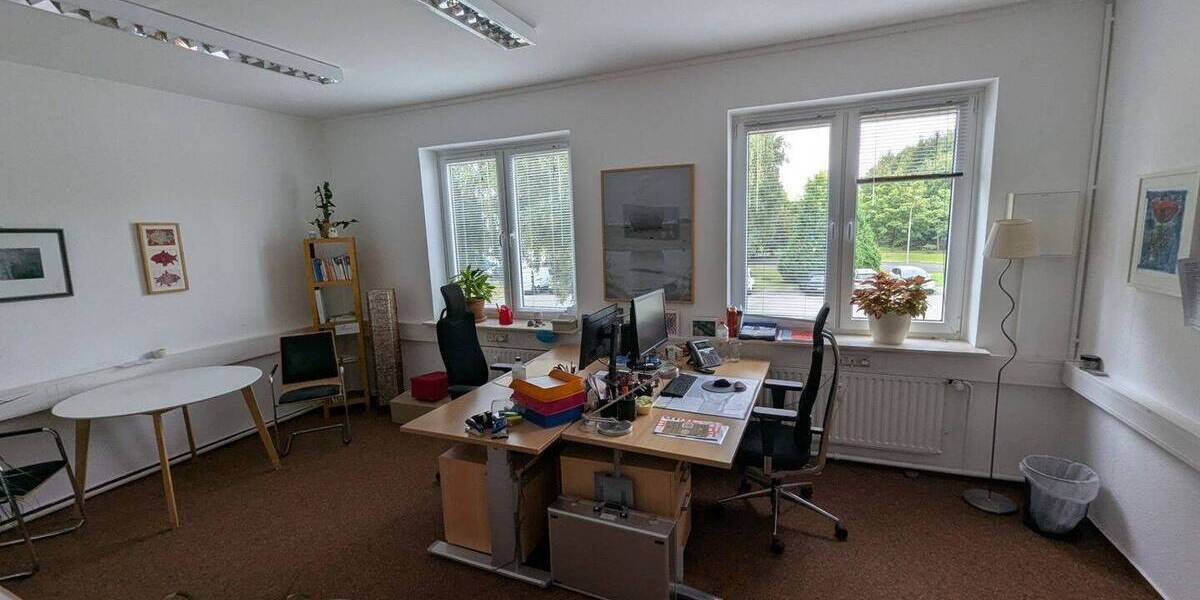 Gewerbeobjekt Schwarzenbek - 1 Zimmer, 305 m&sup2;, 2.595&euro; | Angebot:25778789