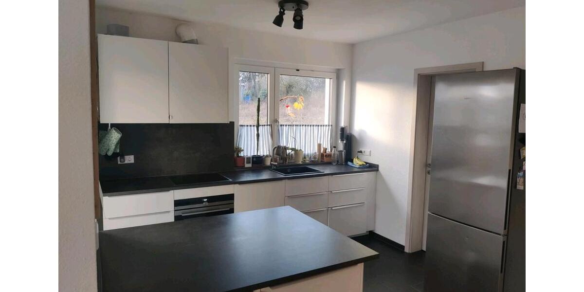 Erdgeschoßwohnung Detmold - 4 Zimmer, 125 m&sup2;, 1.188&euro; | Angebot:25284278