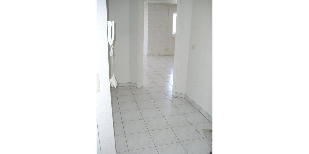 Dachgeschoßwohnung Münster (Hessen) - 4 Zimmer, 100 m&sup2;, 990&euro; | Angebot:25805957