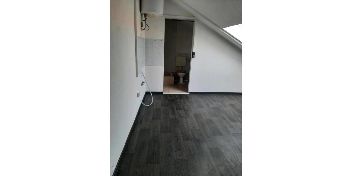 Dachgeschoßwohnung Langenselbold - 1 Zimmer, 25 m&sup2;, 470&euro; | Angebot:24851844