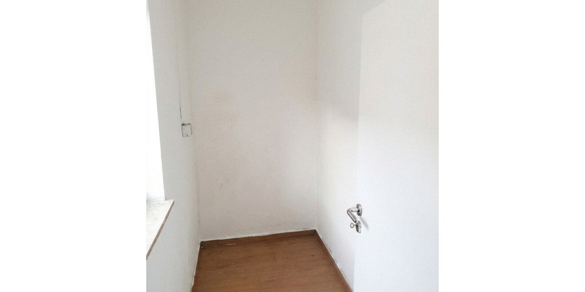 Etagenwohnung Bad Mergentheim - 4 Zimmer, 85 m&sup2;, 800&euro; | Angebot:25332641