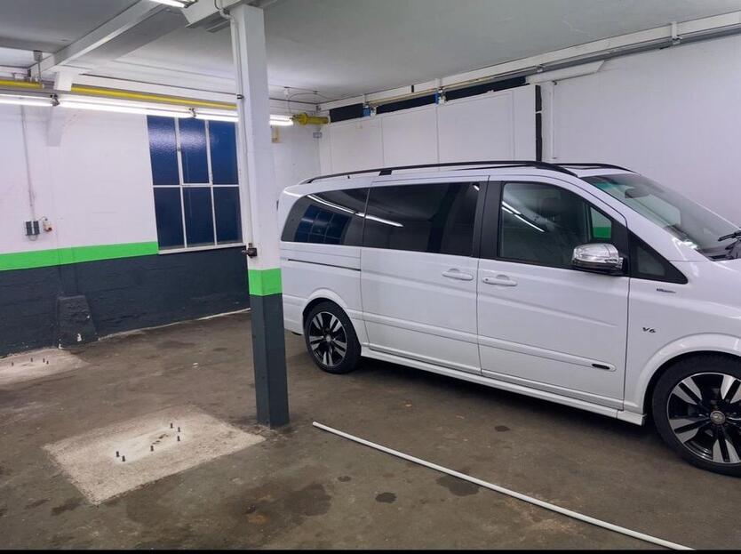 Halle Kfz Werkstatt ca 75qm in Korntal