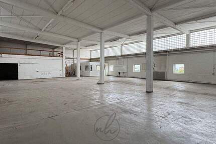 EBENERDIGES LAGER | 600 M² | BARSBÜTTEL | ZU VERMIETEN