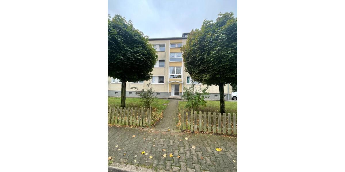 Etagenwohnung Schönebeck (Elbe) Pretzien - 3 Zimmer, 66 m&sup2;, 379&euro; | Angebot:23024256