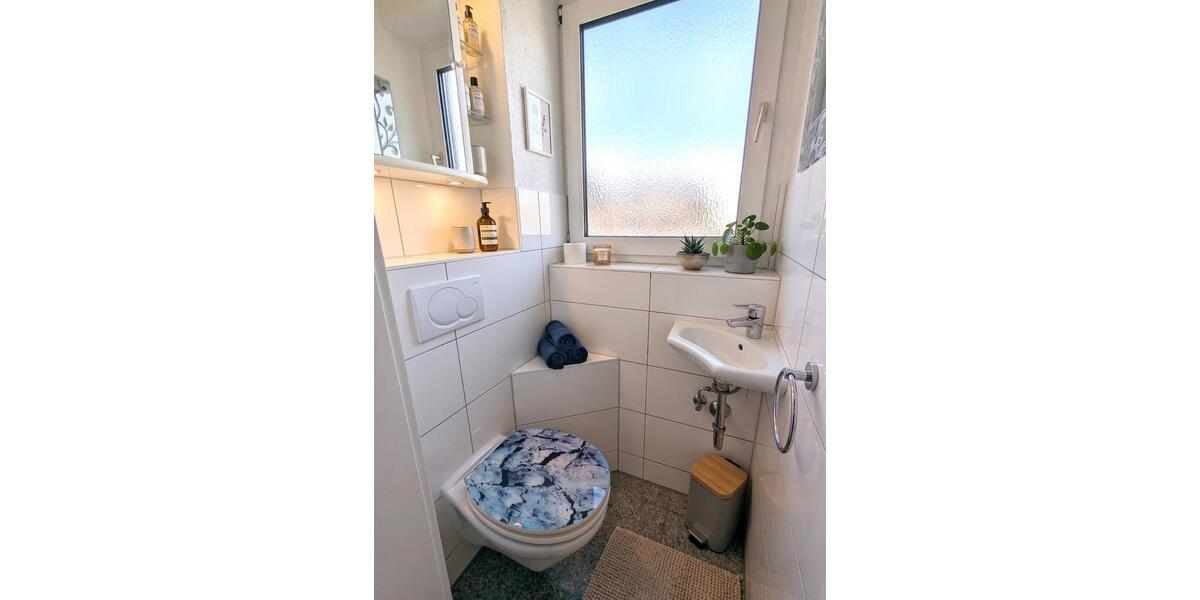 Erdgeschoßwohnung Stuttgart Bad Cannstatt - 4 Zimmer, 102 m&sup2;, 1.795&euro; | Angebot:26574382