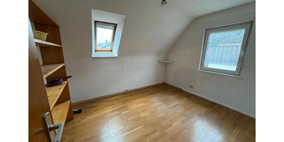 Etagenwohnung Rheinfelden (Baden) - 1 Zimmer, 90 m&sup2;, 1.100&euro; | Angebot:25933510