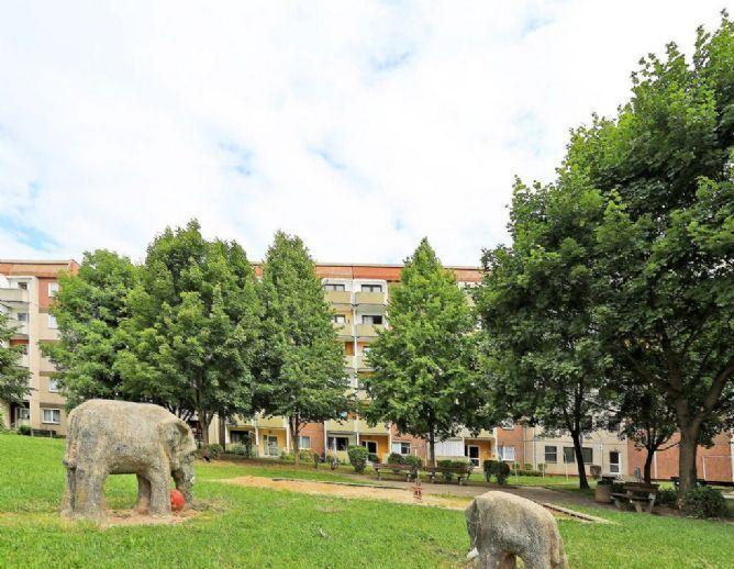 Etagenwohnung Crimmitschau - 4 Zimmer, 82 m&sup2;, 490&euro; | Angebot:20461486