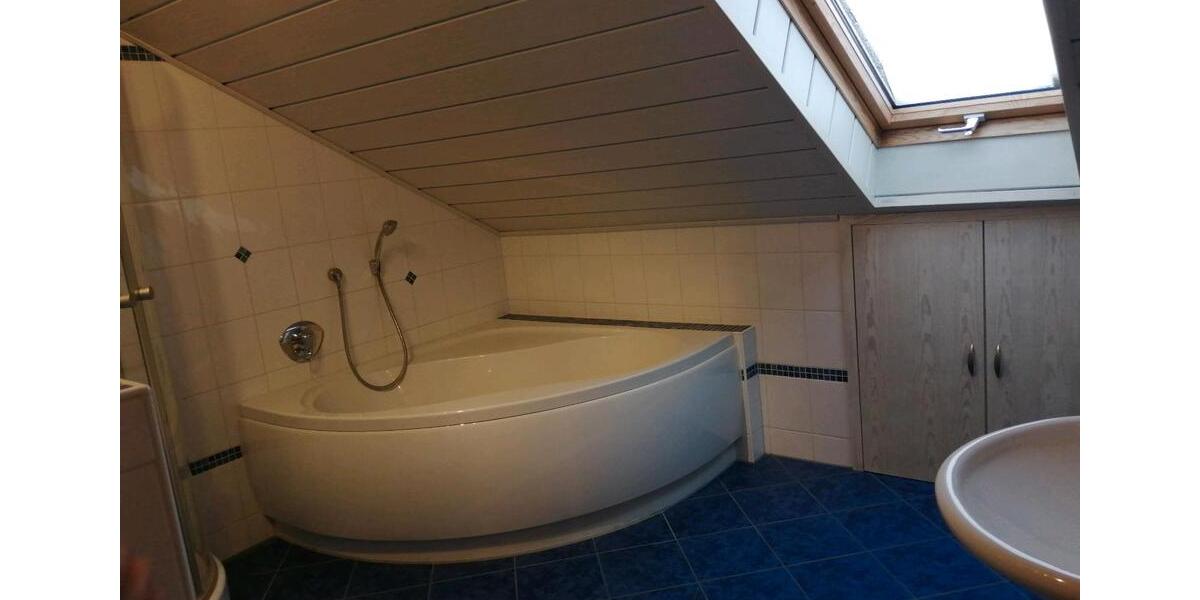 Dachgeschoßwohnung Theres - 3 Zimmer, 95 m&sup2;, 1.000&euro; | Angebot:24475218