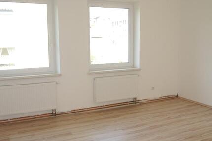 Wohnung Selb - 3 Zimmer, 80 m&sup2;, 460&euro; | Angebot:25945296