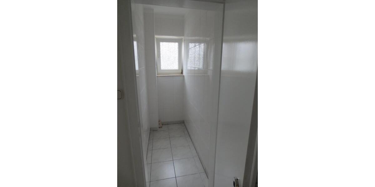 Erdgeschoßwohnung Offenbach am Main Bürgel - 3 Zimmer, 95 m&sup2;, 1.400&euro; | Angebot:24874014