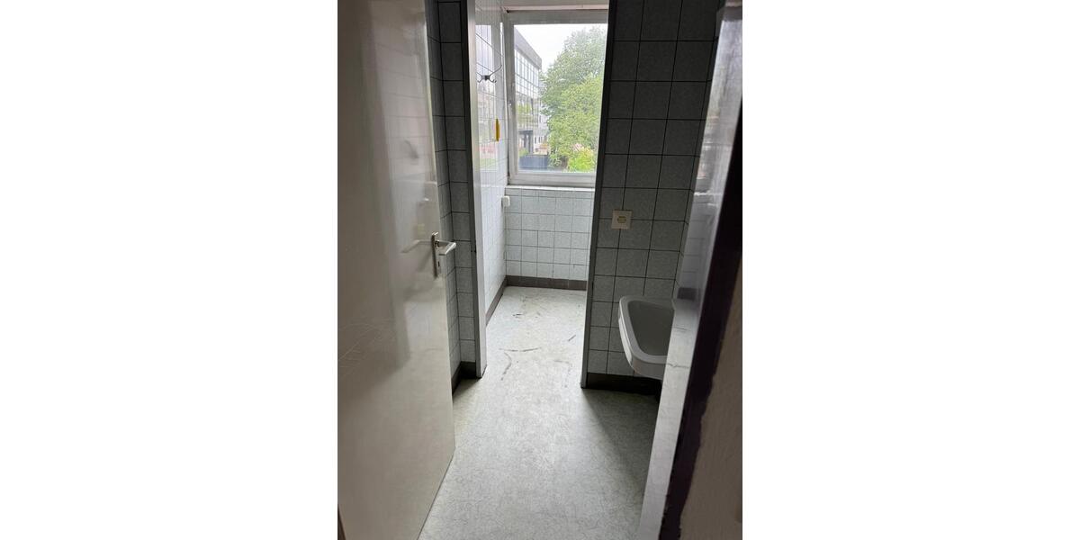 Etagenwohnung Saarbrücken West - 4 Zimmer, 90 m&sup2;, 650&euro; | Angebot:26490009