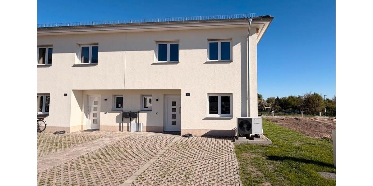 Doppelhaushälfte Magdeburg Ottersleben - 5 Zimmer, 130 m&sup2;, 1.750&euro; | Angebot:26528355