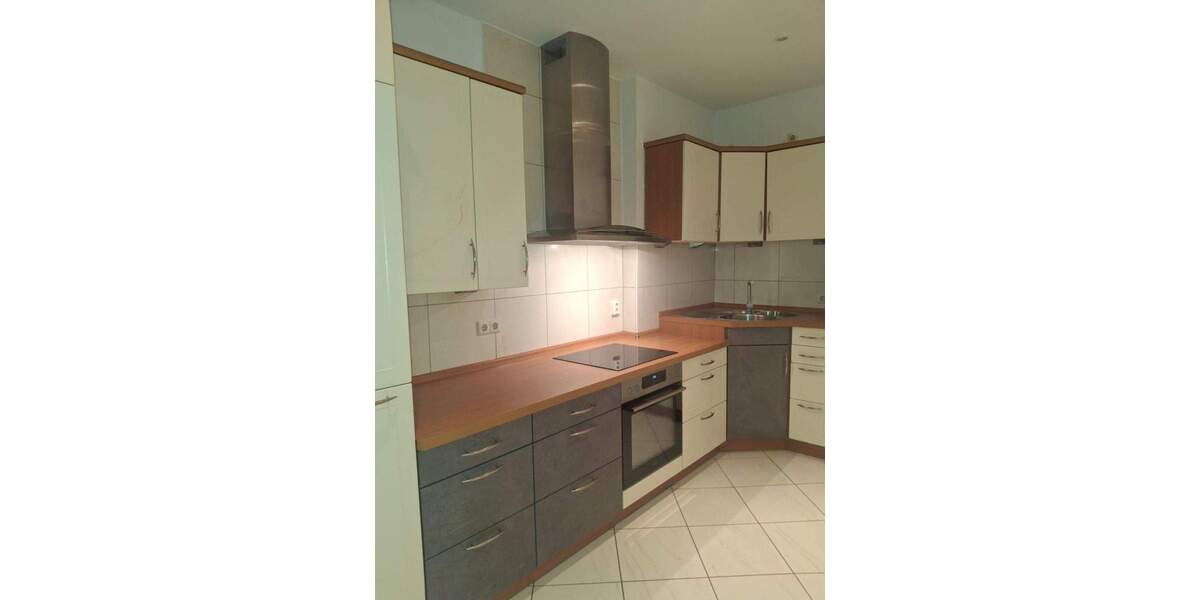 Etagenwohnung Bremerhaven Lehe - 3 Zimmer, 82 m&sup2;, 750&euro; | Angebot:24218814