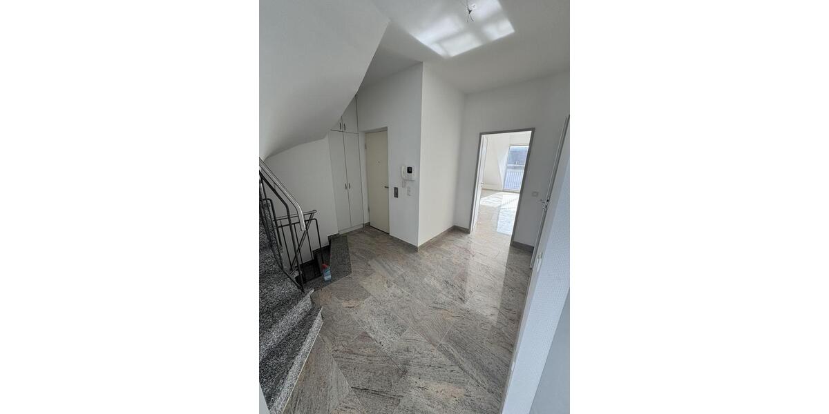 Einfamilienhaus Köln - 3.5 Zimmer, 123 m&sup2;, 2.000&euro; | Angebot:25084534