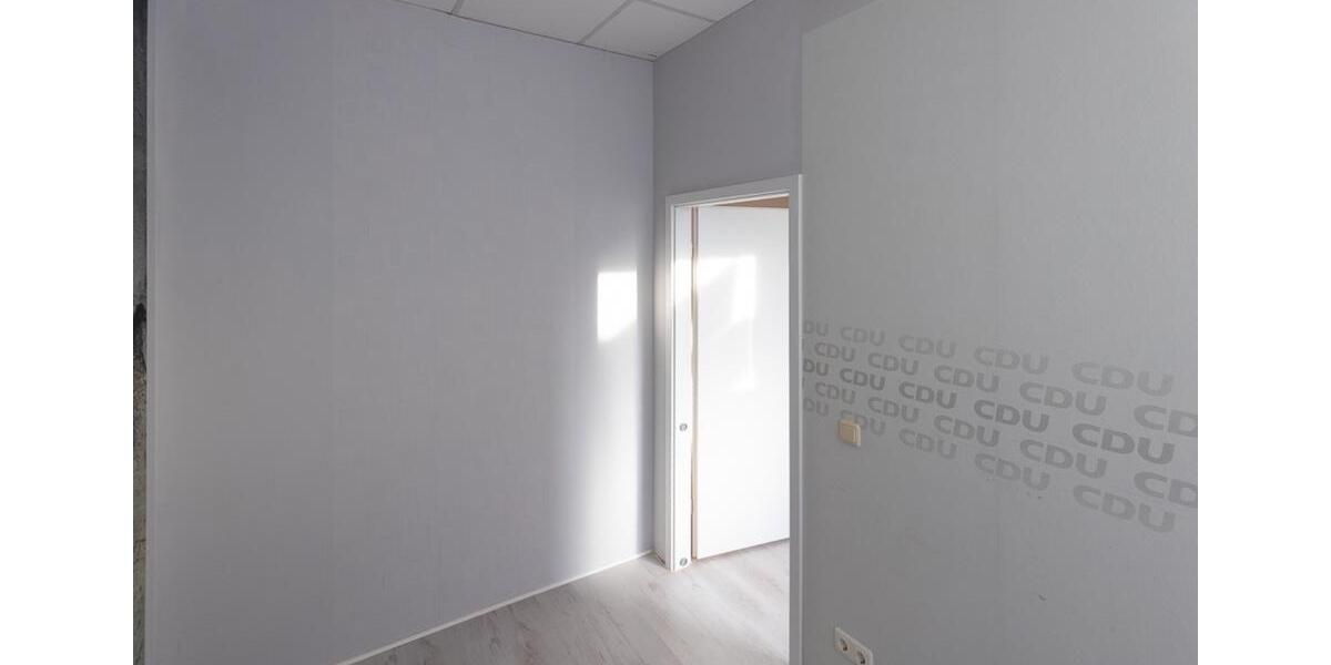 Gewerbeobjekt Bitterfeld-Wolfen Wolfen - 375&euro; | Angebot:23108645