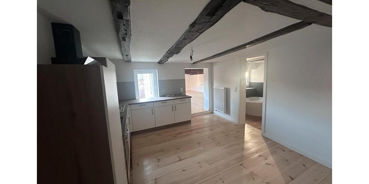 Etagenwohnung Schwerin Altstadt - 4 Zimmer, 106 m&sup2;, 1.060&euro; | Angebot:25099269