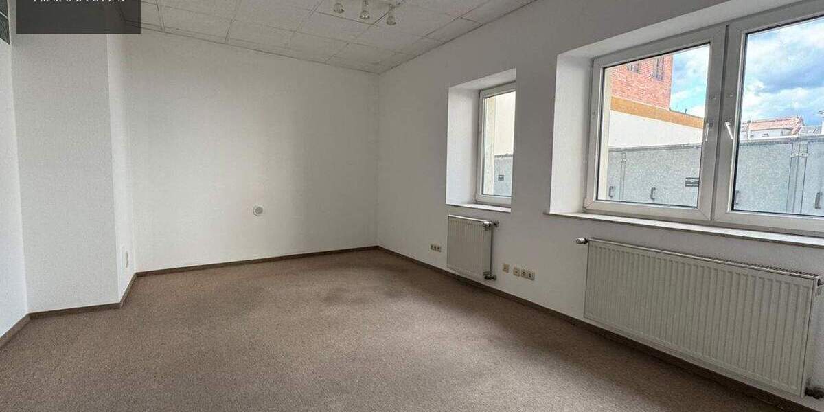 Gewerbeobjekt Kulmbach Blaich - 6 Zimmer, 212 m&sup2;, 1.060&euro; | Angebot:25665655
