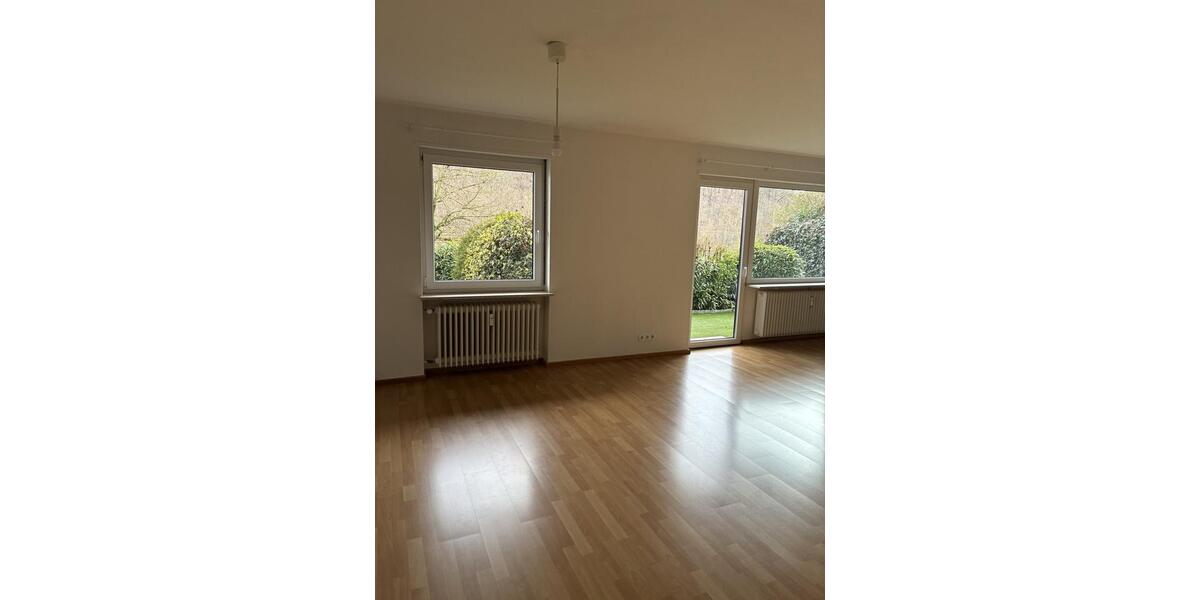 Erdgeschoßwohnung Saarbrücken Eschberg - 3 Zimmer, 102 m&sup2;, 850&euro; | Angebot:24980748