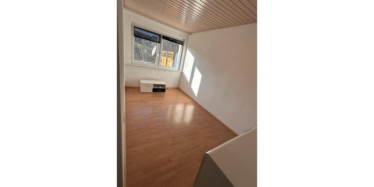 Etagenwohnung Balingen - 3 Zimmer, 85 m&sup2;, 840&euro; | Angebot:26050688