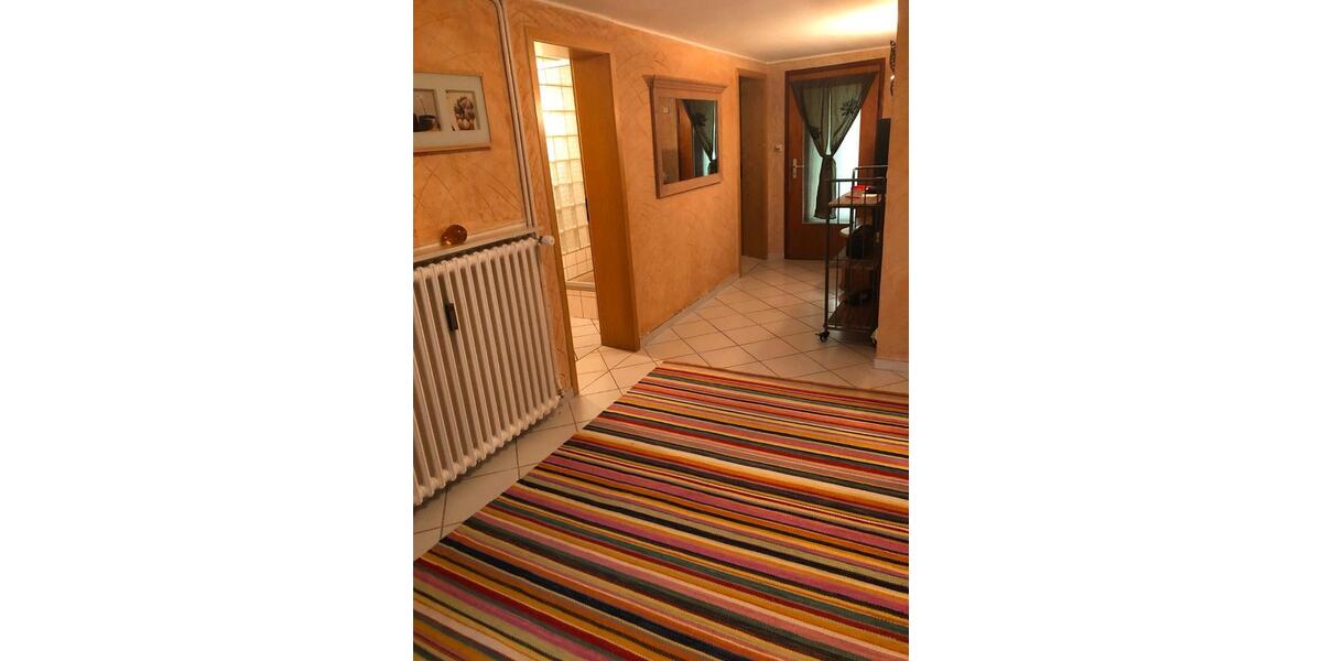 Wohnen auf Zeit Rinteln - 2 Zimmer, 85 m&sup2;, 495&euro; | Angebot:23705378
