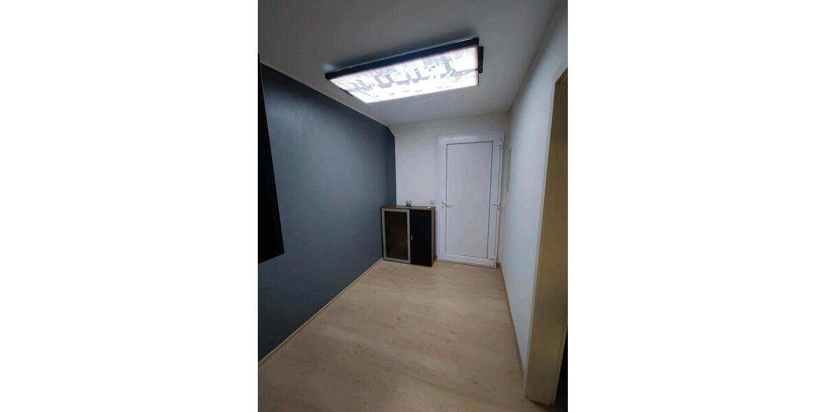 Dachgeschoßwohnung Neustadt bei Coburg - 2 Zimmer, 53 m&sup2;, 650&euro; | Angebot:24352908