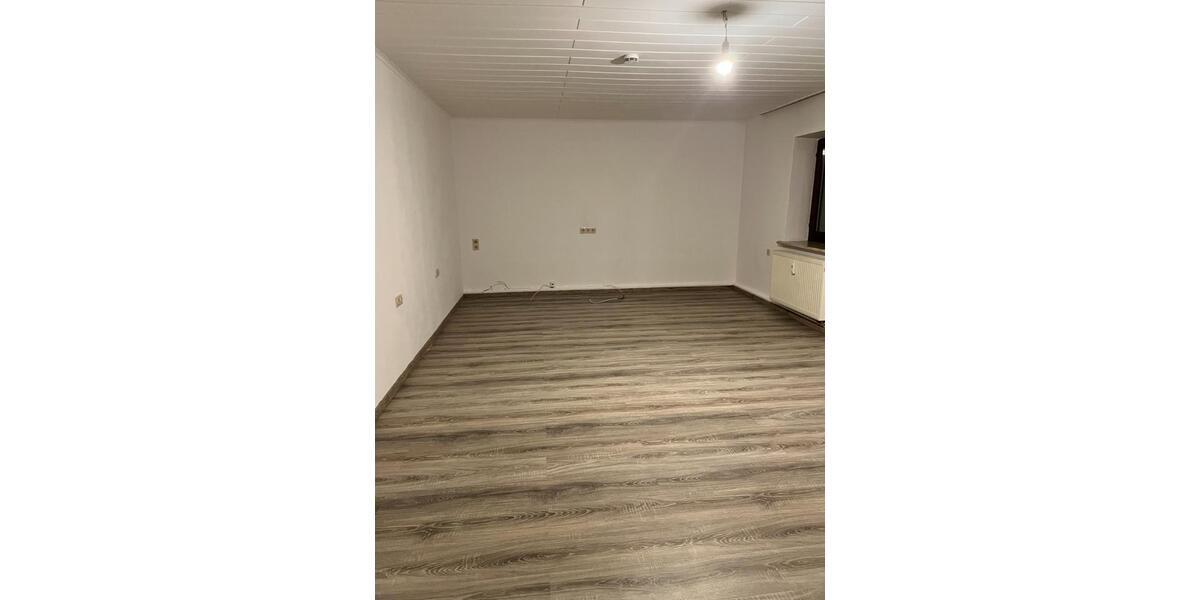 5 Zimmer-Wohnung 115 qm Maxhütte mit Garten 5 zimmer