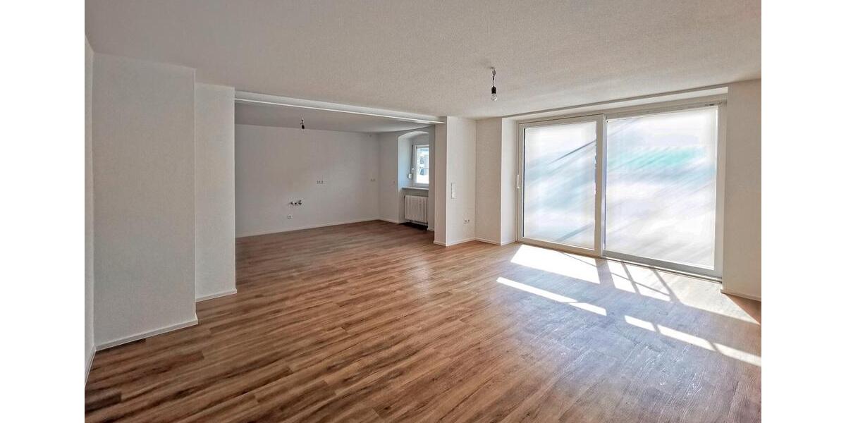 Dachgeschoßwohnung Hartheim am Rhein - 3 Zimmer, 88 m&sup2;, 1.056&euro; | Angebot:25718984