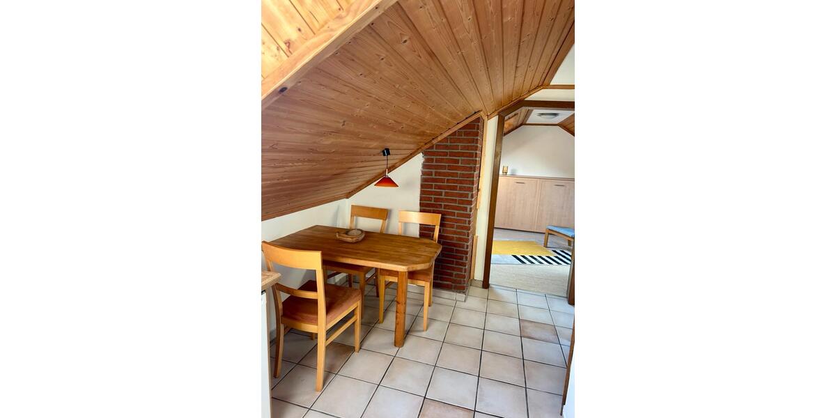 Dachgeschoßwohnung Stade Bützfleth - 2 Zimmer, 35 m&sup2;, 600&euro; | Angebot:24681921