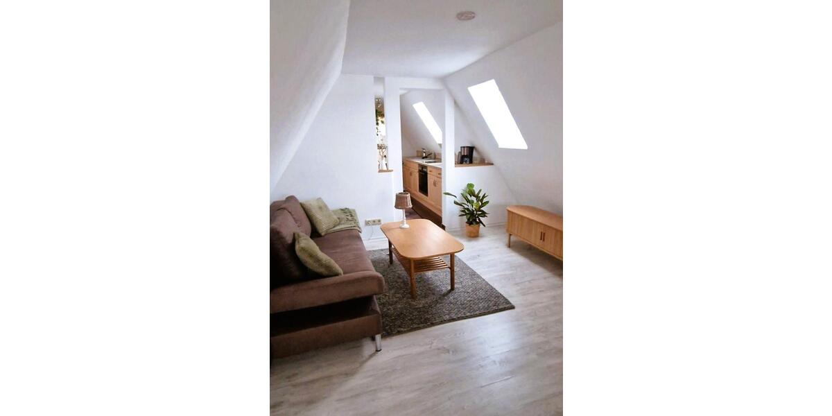 Dachgeschoßwohnung Hameln Kernstadt - 1.5 Zimmer, 40 m&sup2;, 800&euro; | Angebot:26024221