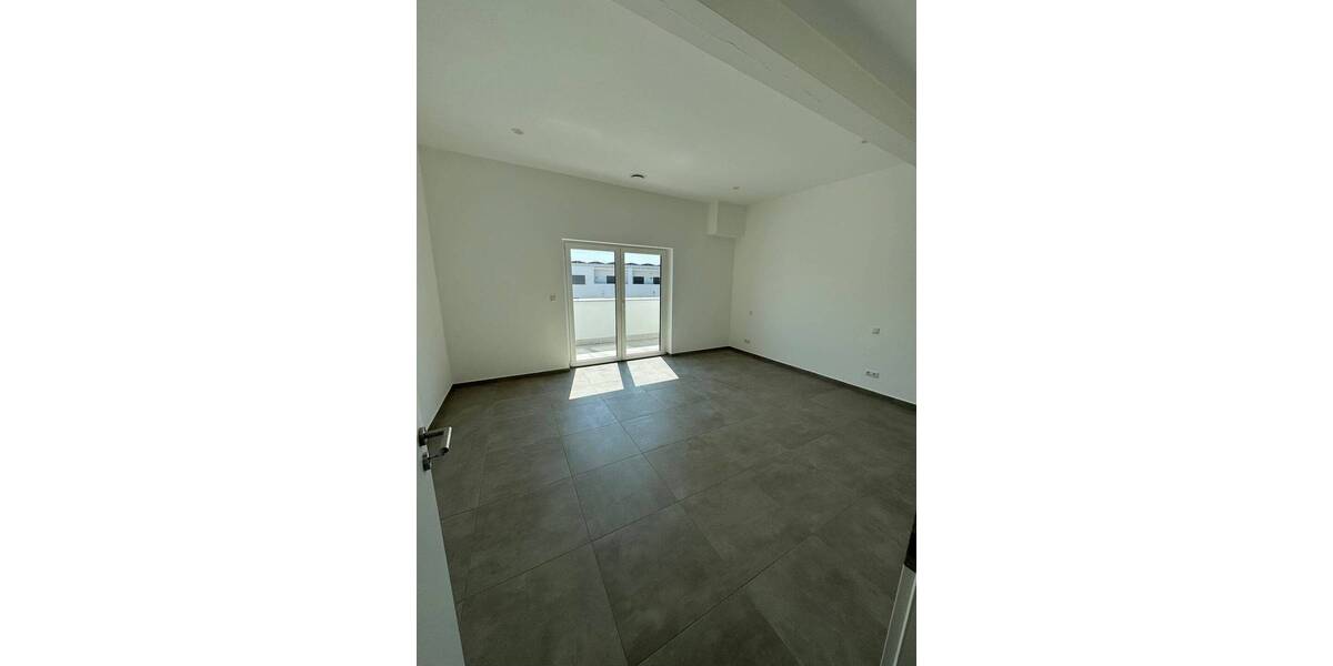 Etagenwohnung Schweinfurt Innenstadt - 3 Zimmer, 127 m&sup2;, 1.170&euro; | Angebot:25245462