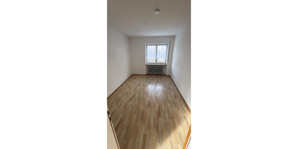 5 Zimmerwohnung Altbau 1. Obergeschoss 5 zimmer