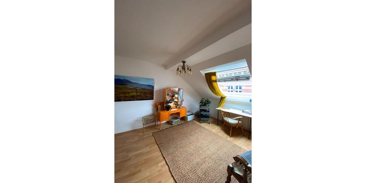 Dachgeschoßwohnung Wuppertal Elberfeld - 4 Zimmer, 90 m&sup2;, 595&euro; | Angebot:25148780