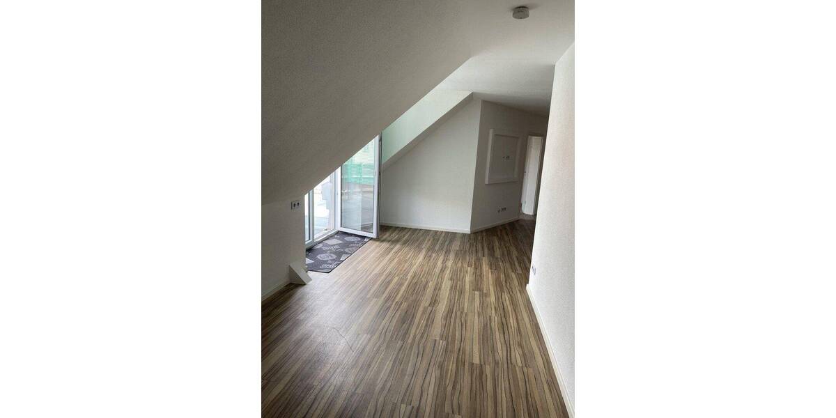 Etagenwohnung Winnenden - 3 Zimmer, 148 m&sup2;, 1.500&euro; | Angebot:26805117
