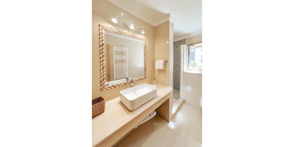 Wohnen auf Zeit Bergisch Gladbach - 3 Zimmer, 120 m&sup2;, 1.500&euro; | Angebot:25809291