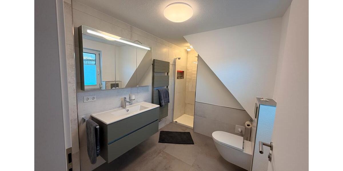 Dachgeschoßwohnung Floh-Seligenthal Seligenthal - 2.5 Zimmer, 65 m&sup2;, 650&euro; | Angebot:25916190