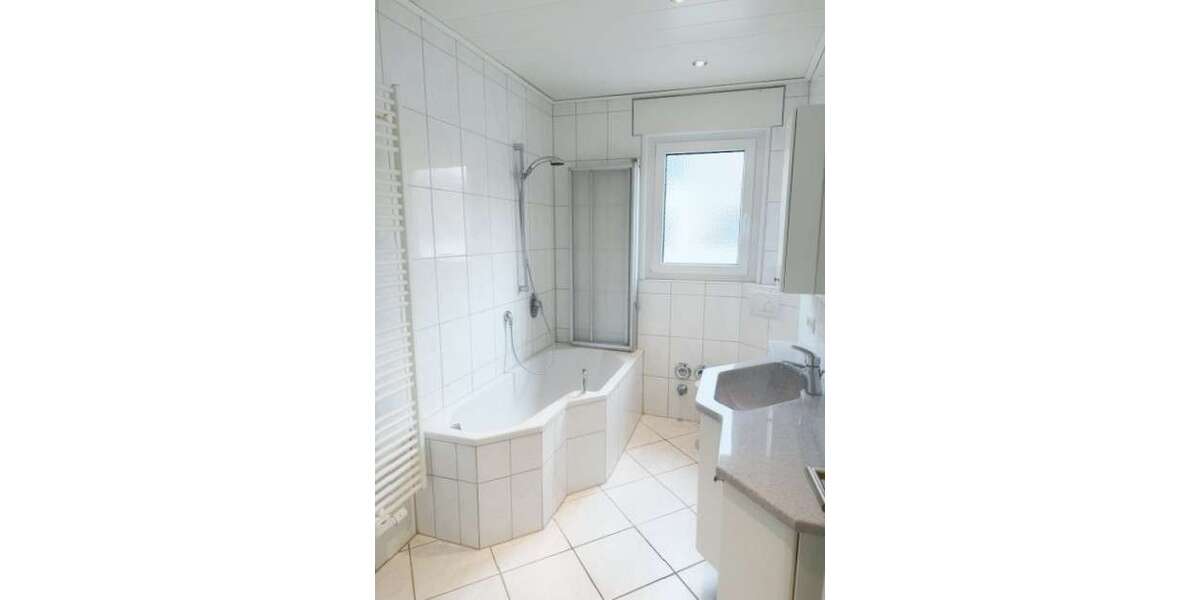 Etagenwohnung Frankfurt Europaviertel - 2 Zimmer, 52 m&sup2;, 880&euro; | Angebot:26719405