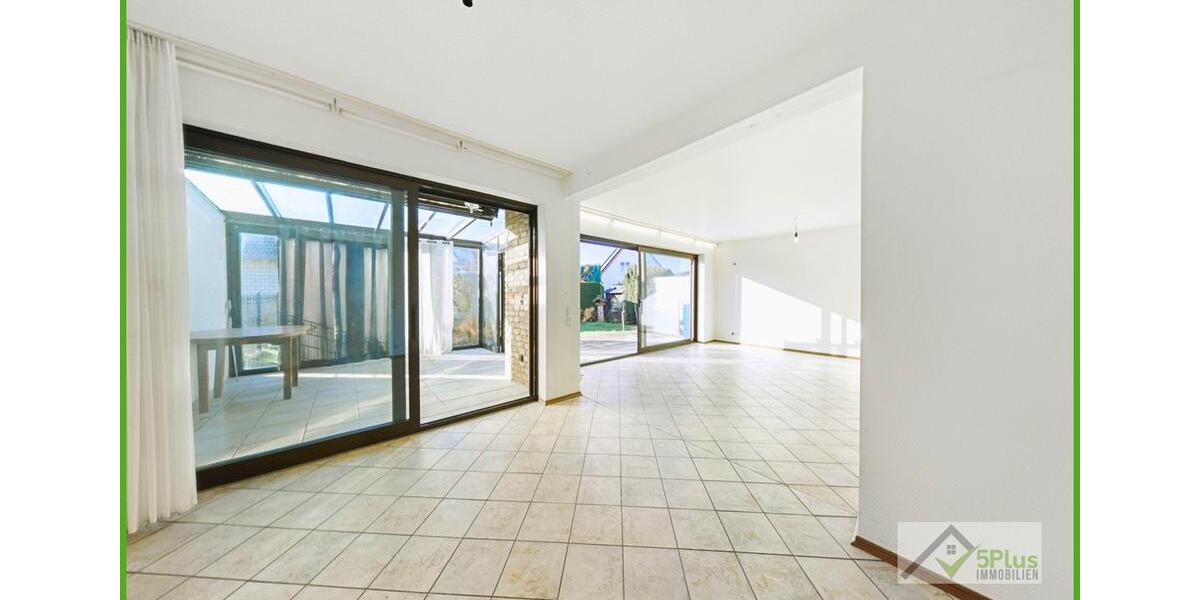 + 5PLUS + VIEL RAUM ZUM LEBEN - 4-ZIMMER MIT GARAGE UND WINTERGARTEN IN INDENALTDORF + 4 zimmer