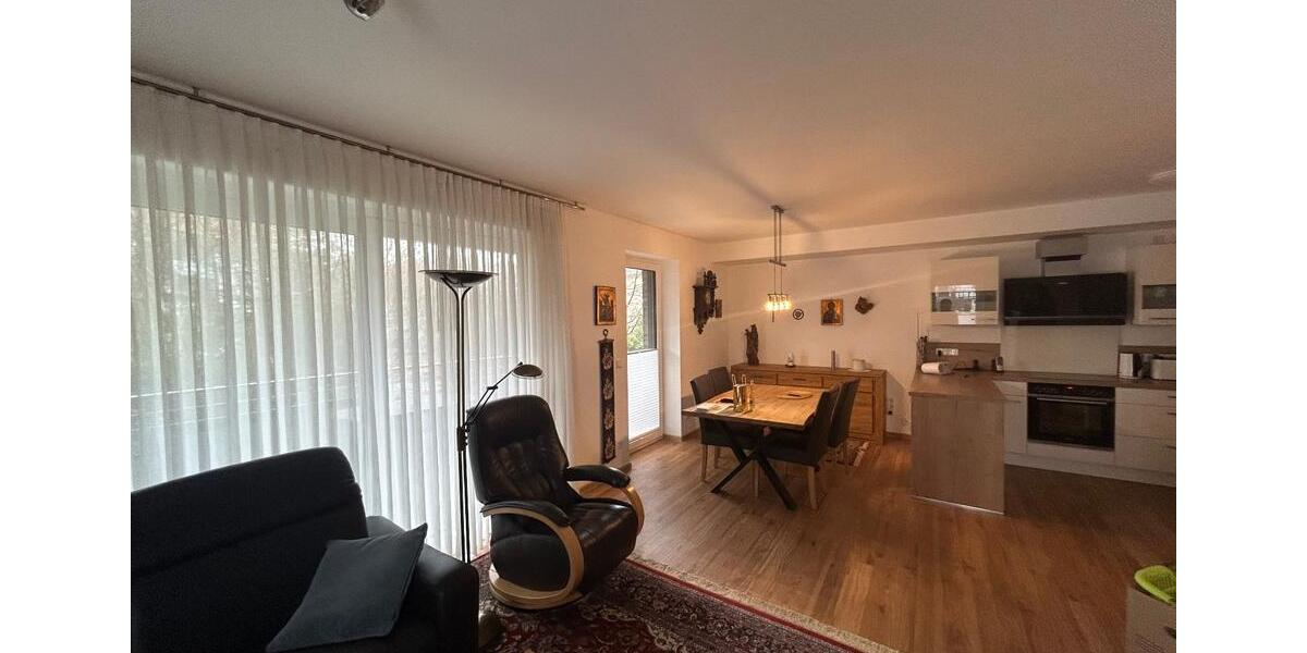 Erdgeschoßwohnung Bad Driburg - 3 Zimmer, 83 m&sup2;, 990&euro; | Angebot:25180528
